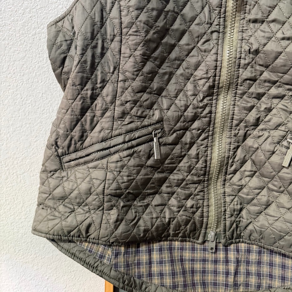 Barbour Quilted Khaki gilet - Picture 2 of 9